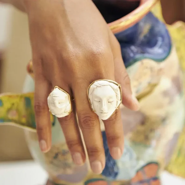 Urânia Ring – White, Small