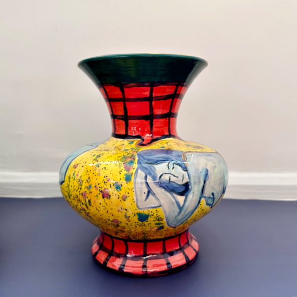 Sedução nas Mãos Vase